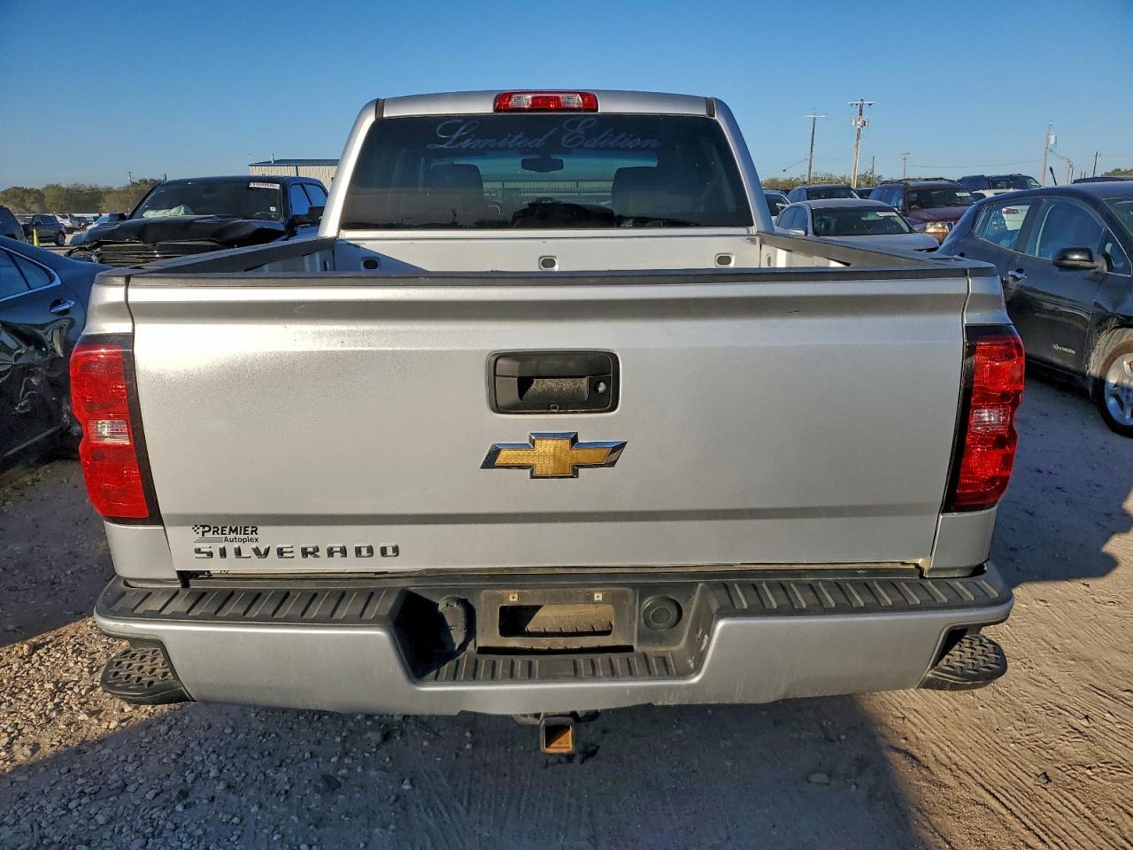 2018 Chevrolet Silverado K1500 Custom - Фото 6