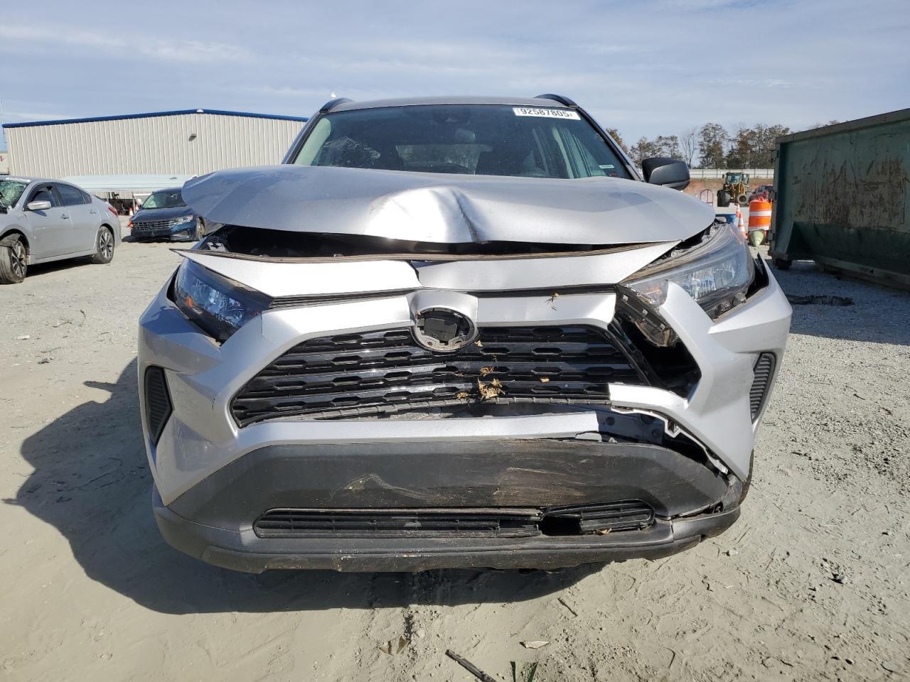 2020 Toyota Rav4 Le - Фото 5