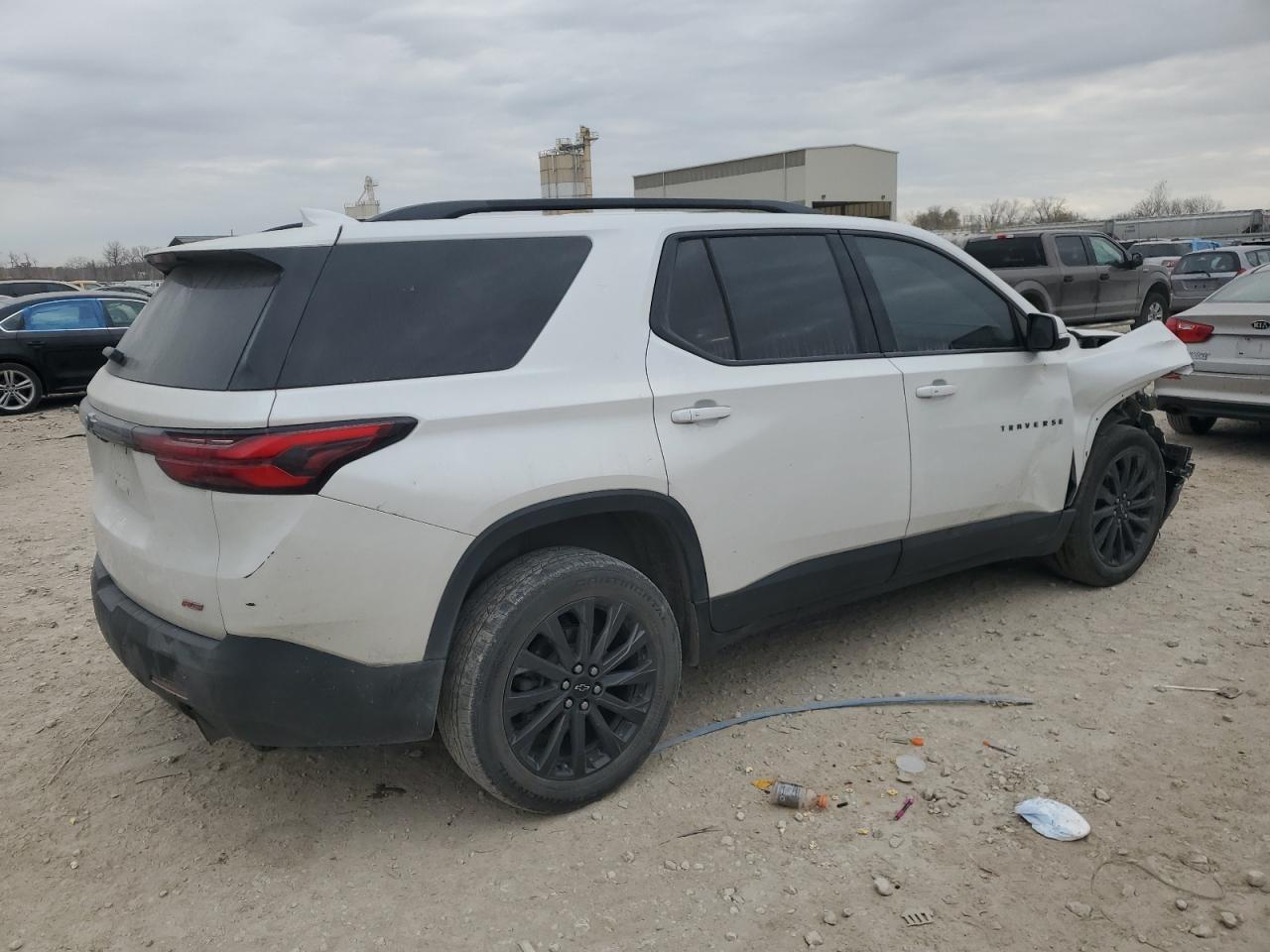 2022 Chevrolet Traverse Rs - Фото 3