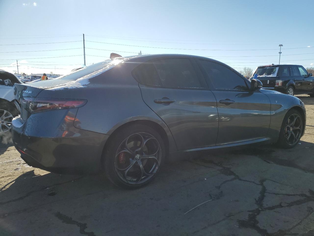 2024 Alfa Romeo Giulia Ti - Фото 3