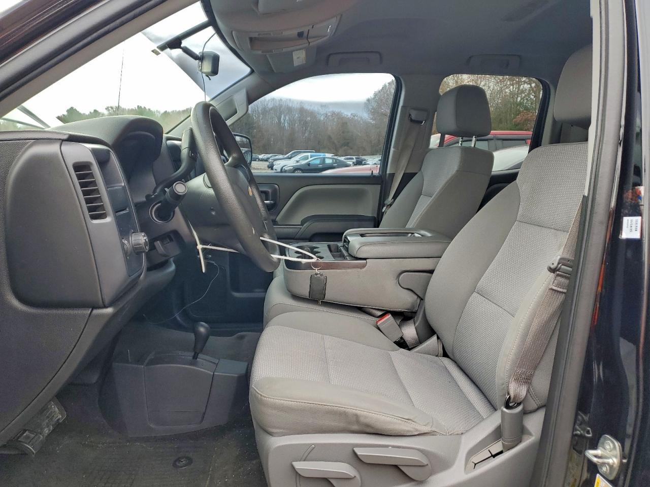 2016 Chevrolet Silverado K1500 Custom - Фото 7