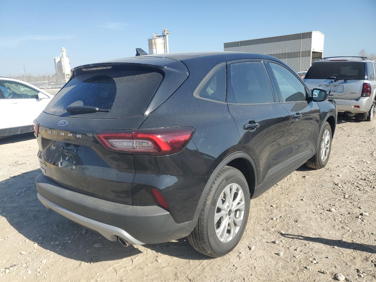 2025 Ford Escape Active - Фото 3