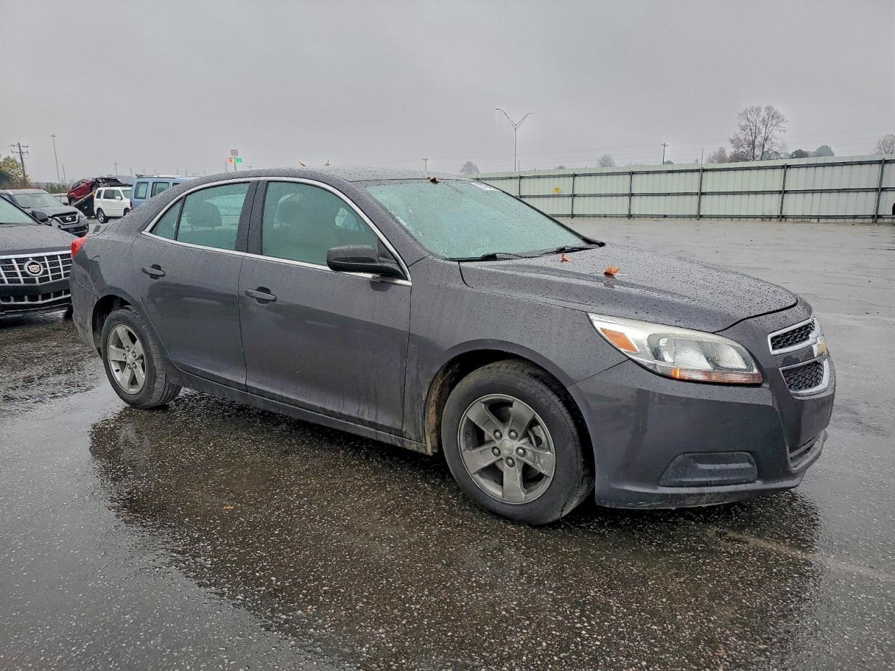 2013 Chevrolet Malibu Ls - Image 4