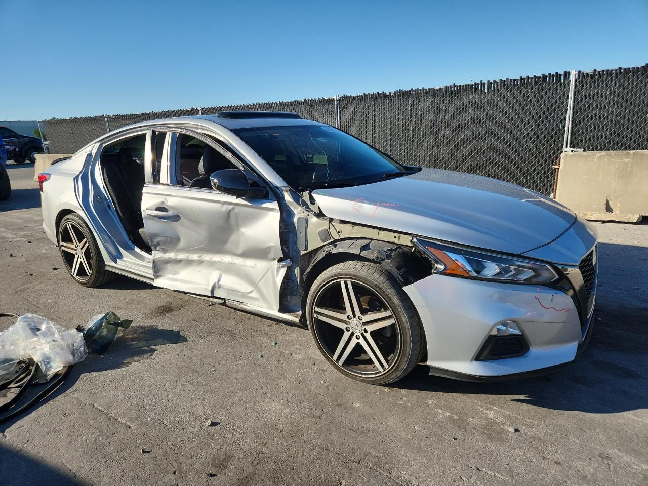 2019 Nissan Altima Sr - Фото 4