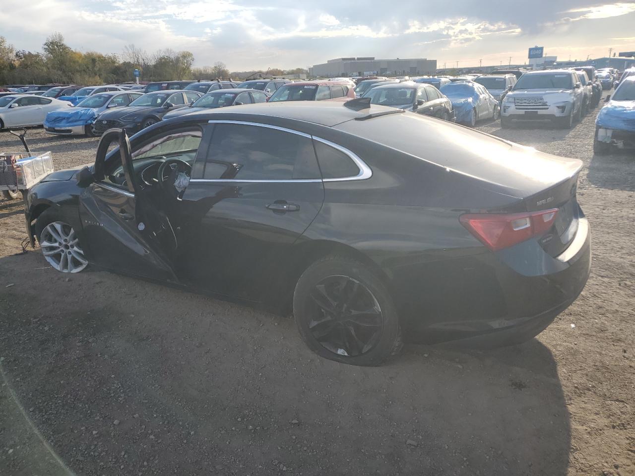 2018 Chevrolet Malibu Lt - Фото 2