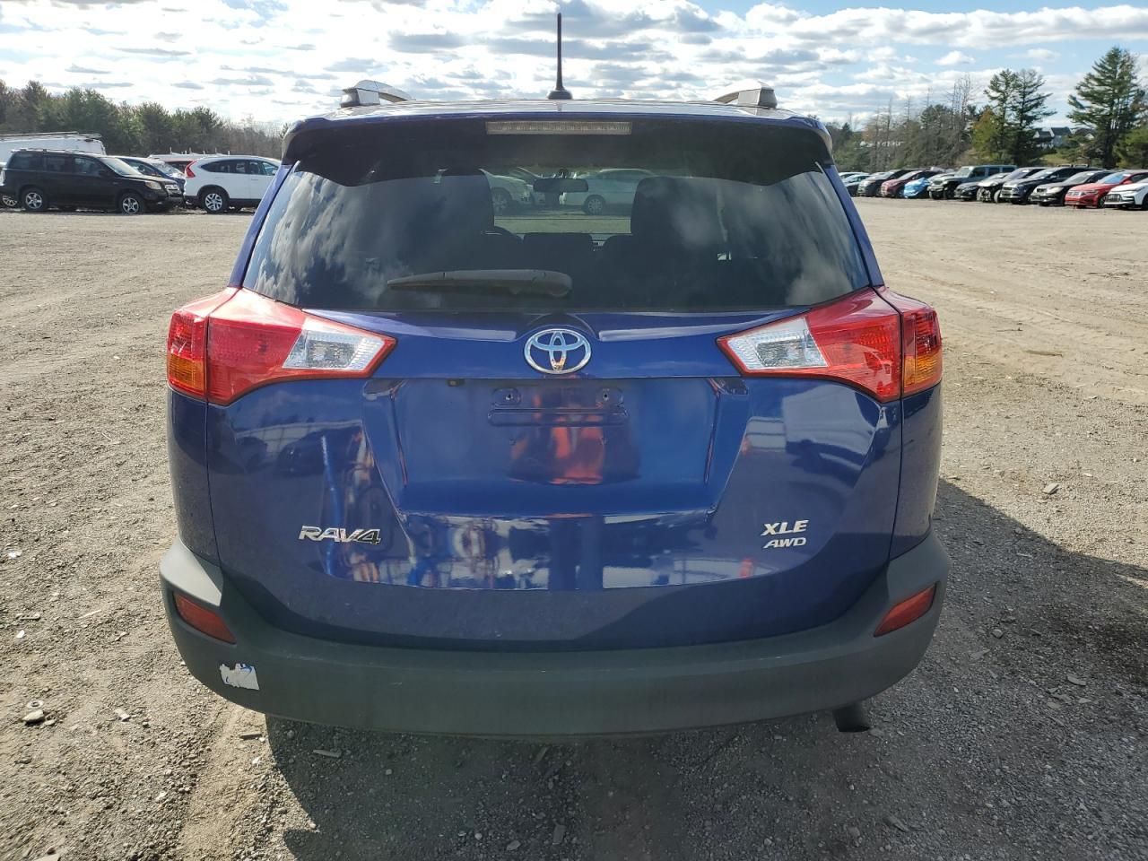 2015 Toyota Rav4 Xle - Image 6