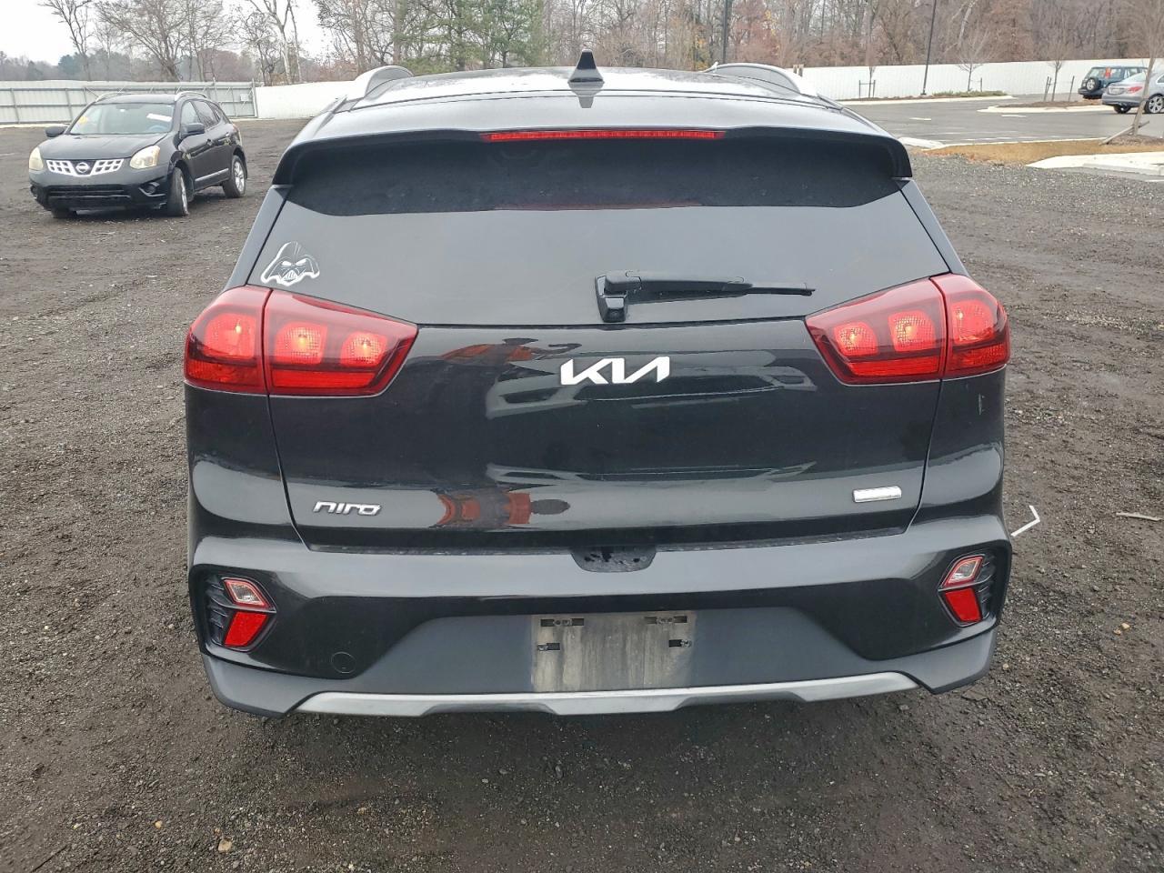 2022 Kia Niro Lxs - Image 6