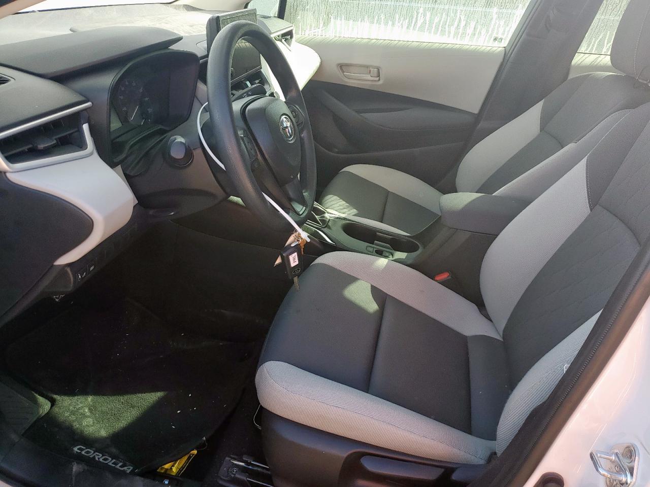 2025 Toyota Corolla Le - Фото 7