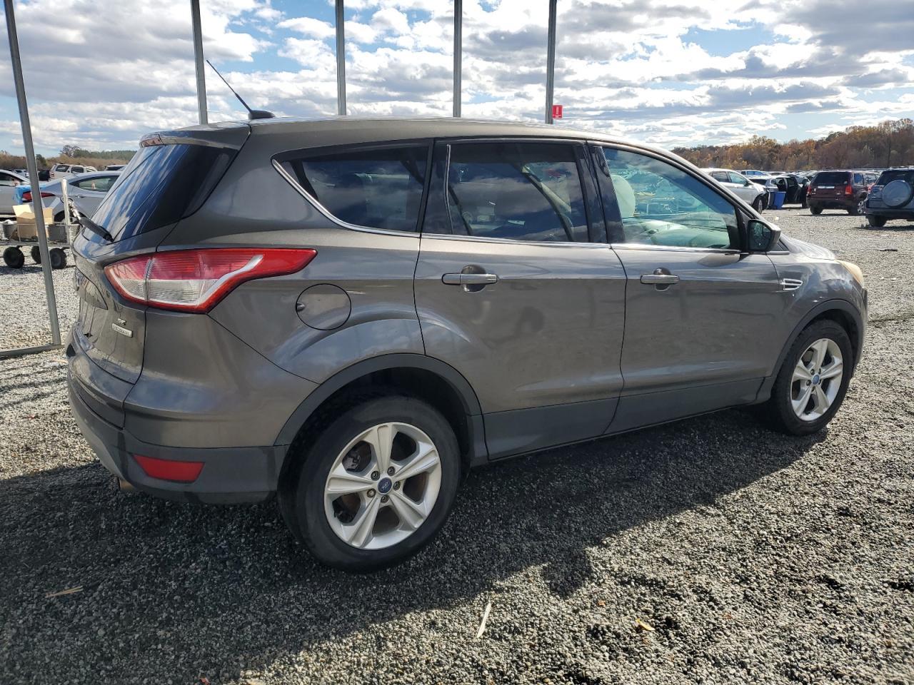 2013 Ford Escape Se - Фото 3