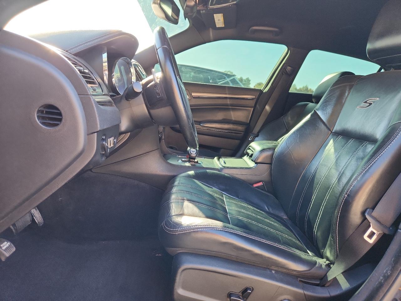 2013 Chrysler 300 S - Фото 7