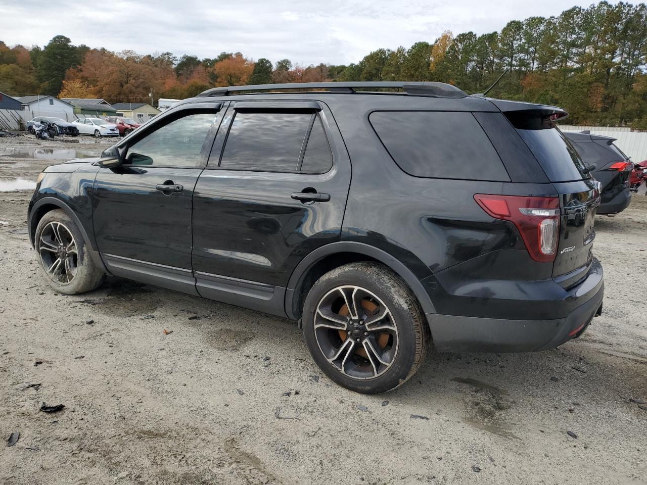2015 Ford Explorer Sport - Фото 2