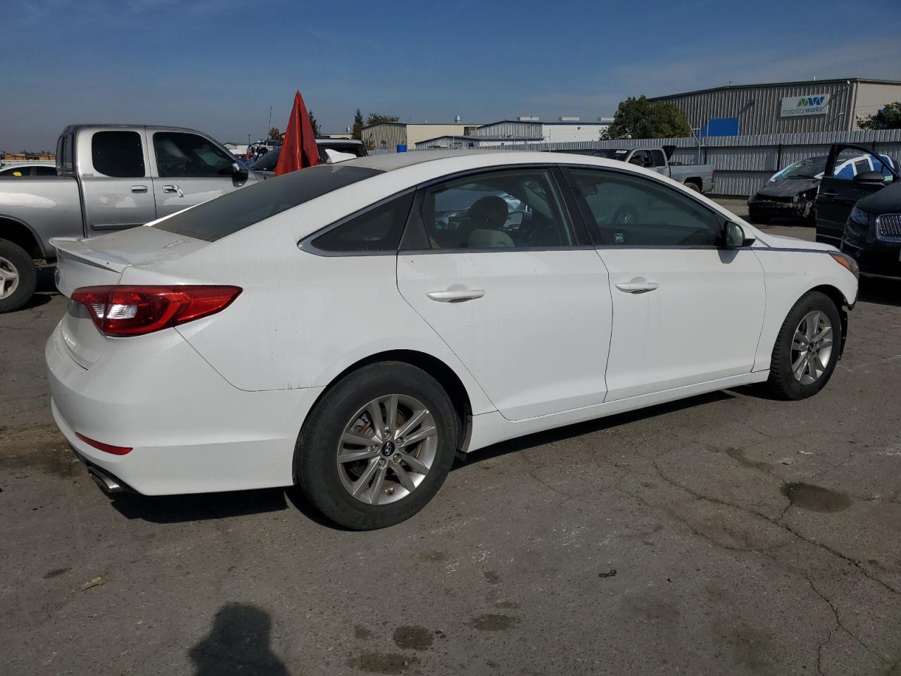 2017 Hyundai Sonata Se - Image 3