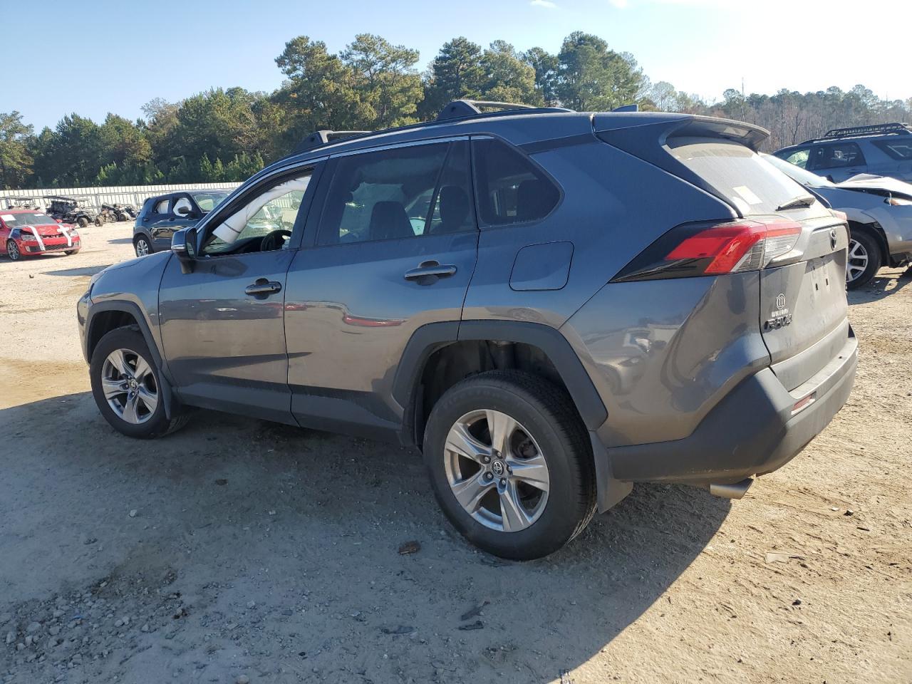 2022 Toyota Rav4 Xle - Image 2