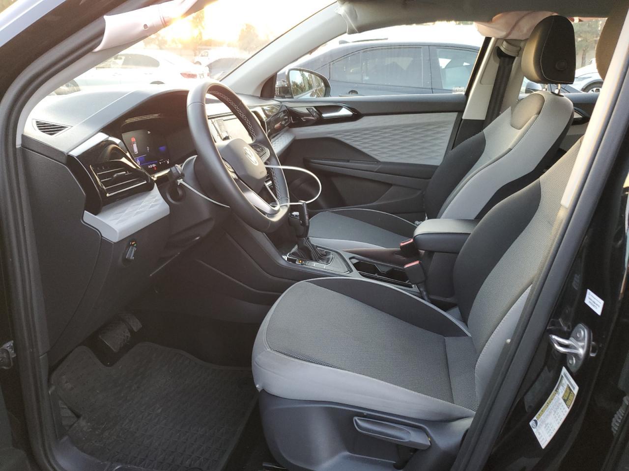 2023 Volkswagen Taos S - Фото 7