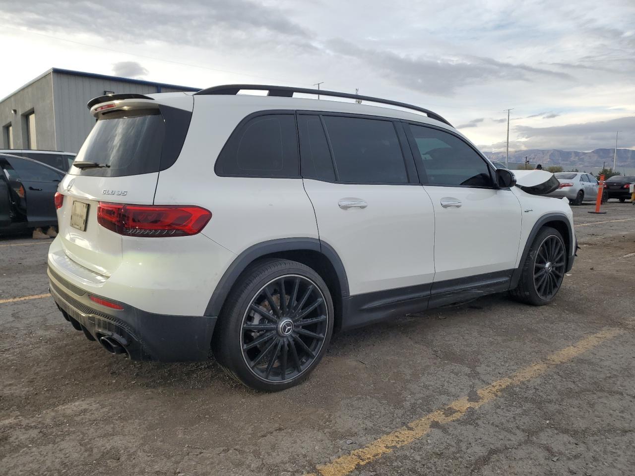 2022 Mercedes-Benz Glb Amg 35 4Matic - Image 3