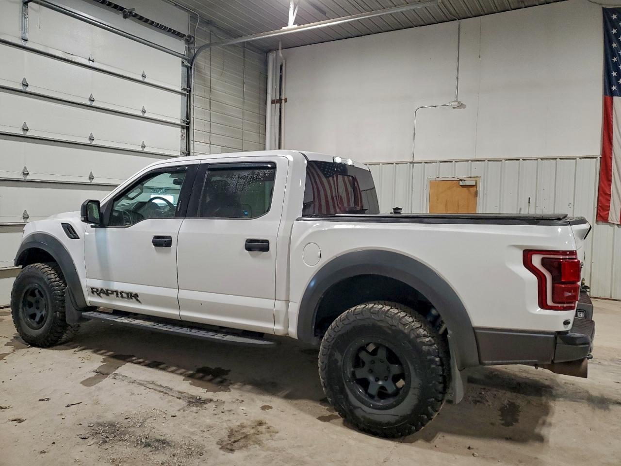 2017 Ford F150 Raptor - Image 2