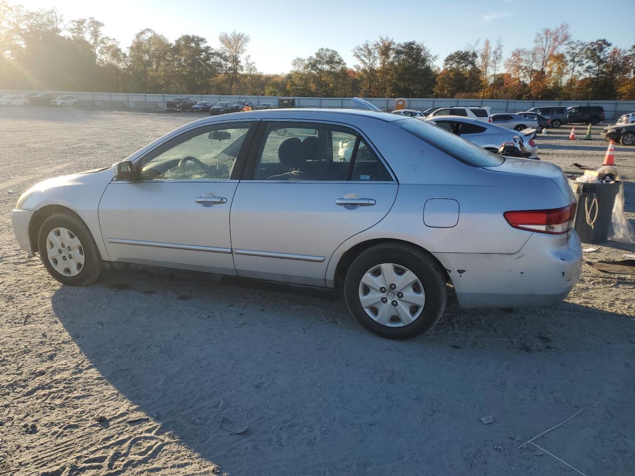 2003 Honda Accord Lx - Фото 2