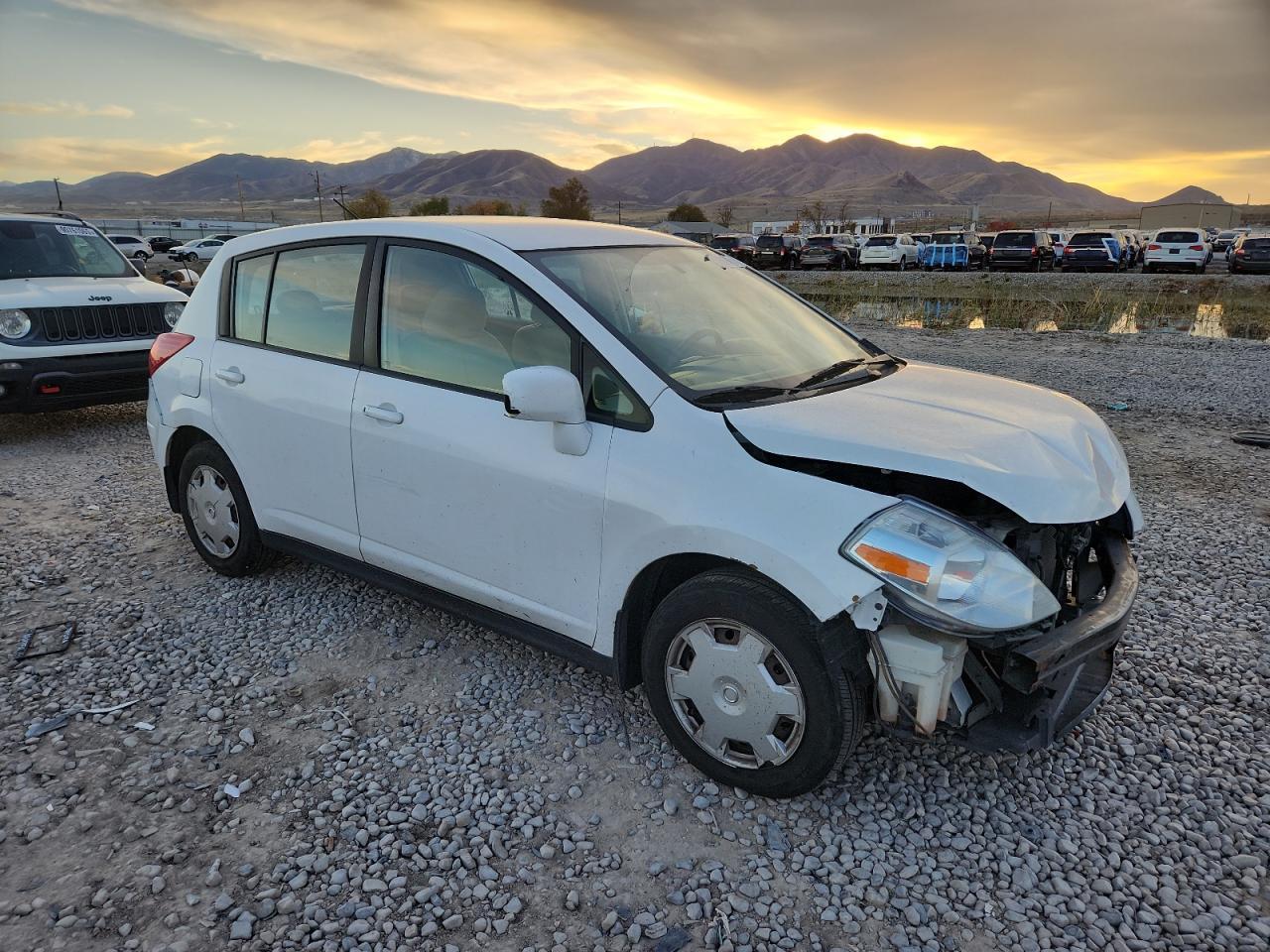 2009 Nissan Versa S - Фото 4