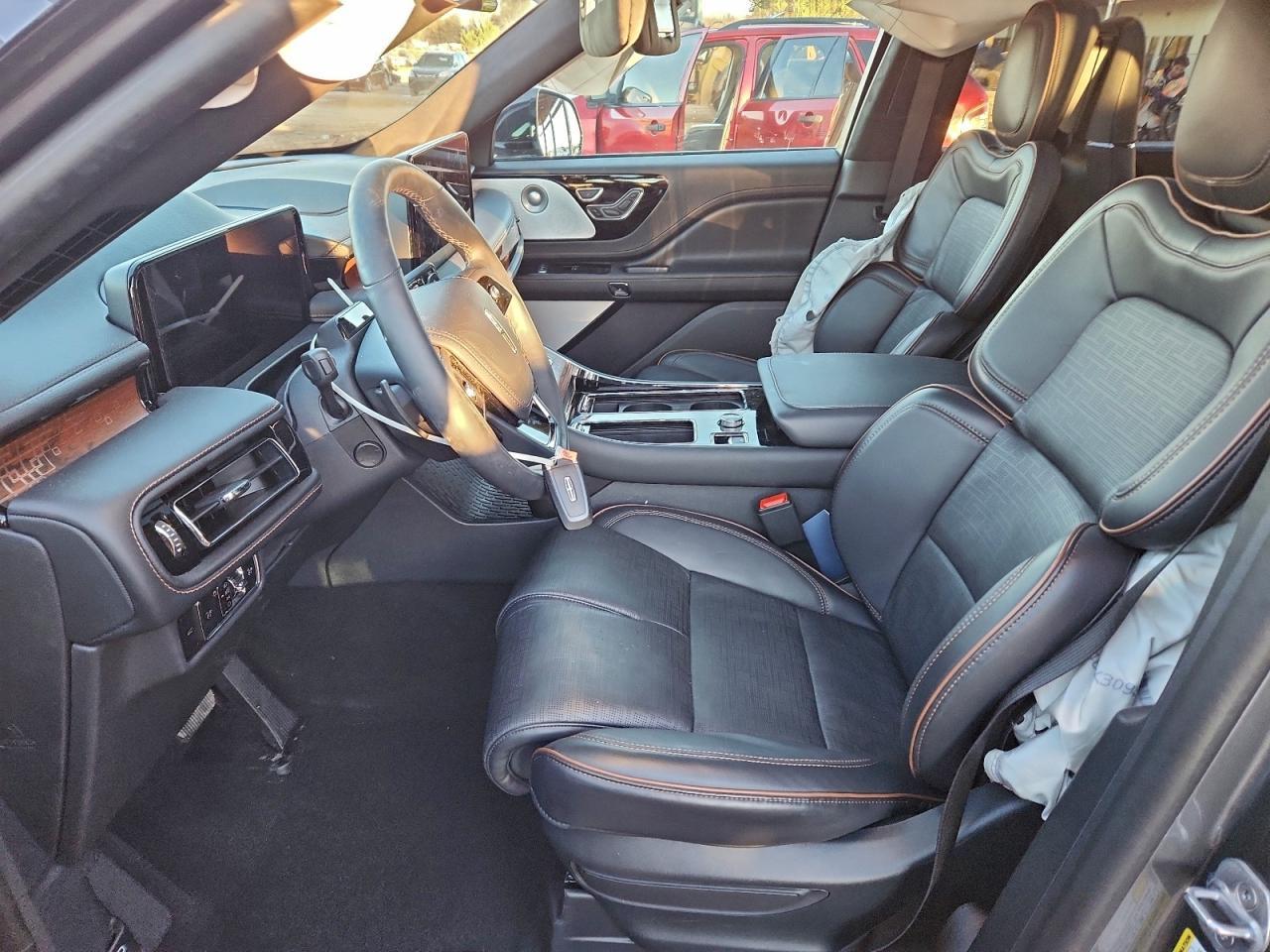 2025 Lincoln Aviator Black Label - Фото 7