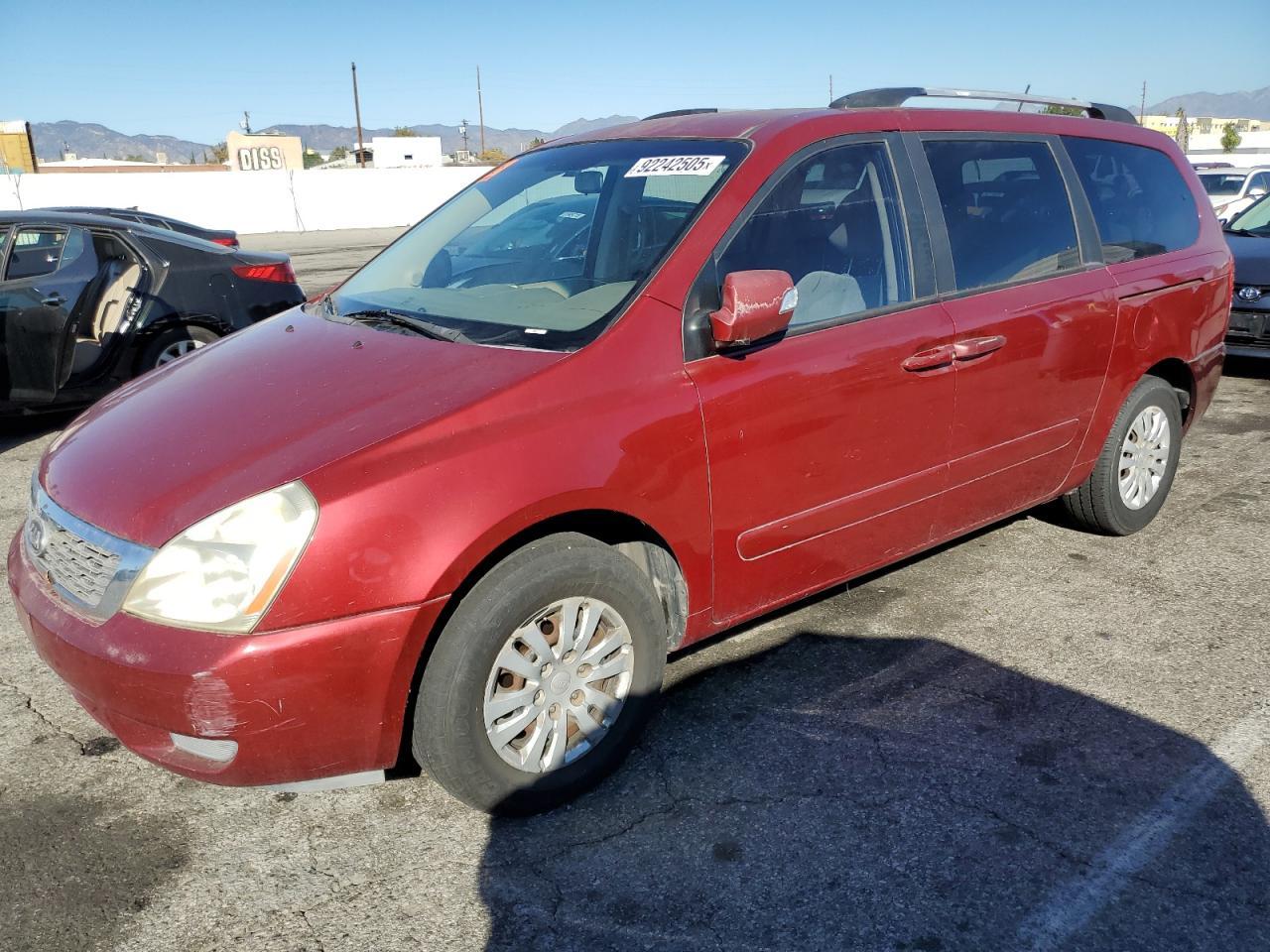 2011 Kia Sedona Lx