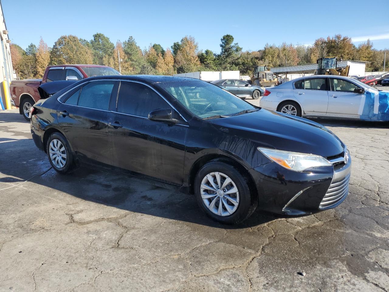 2017 Toyota Camry Le - Image 4