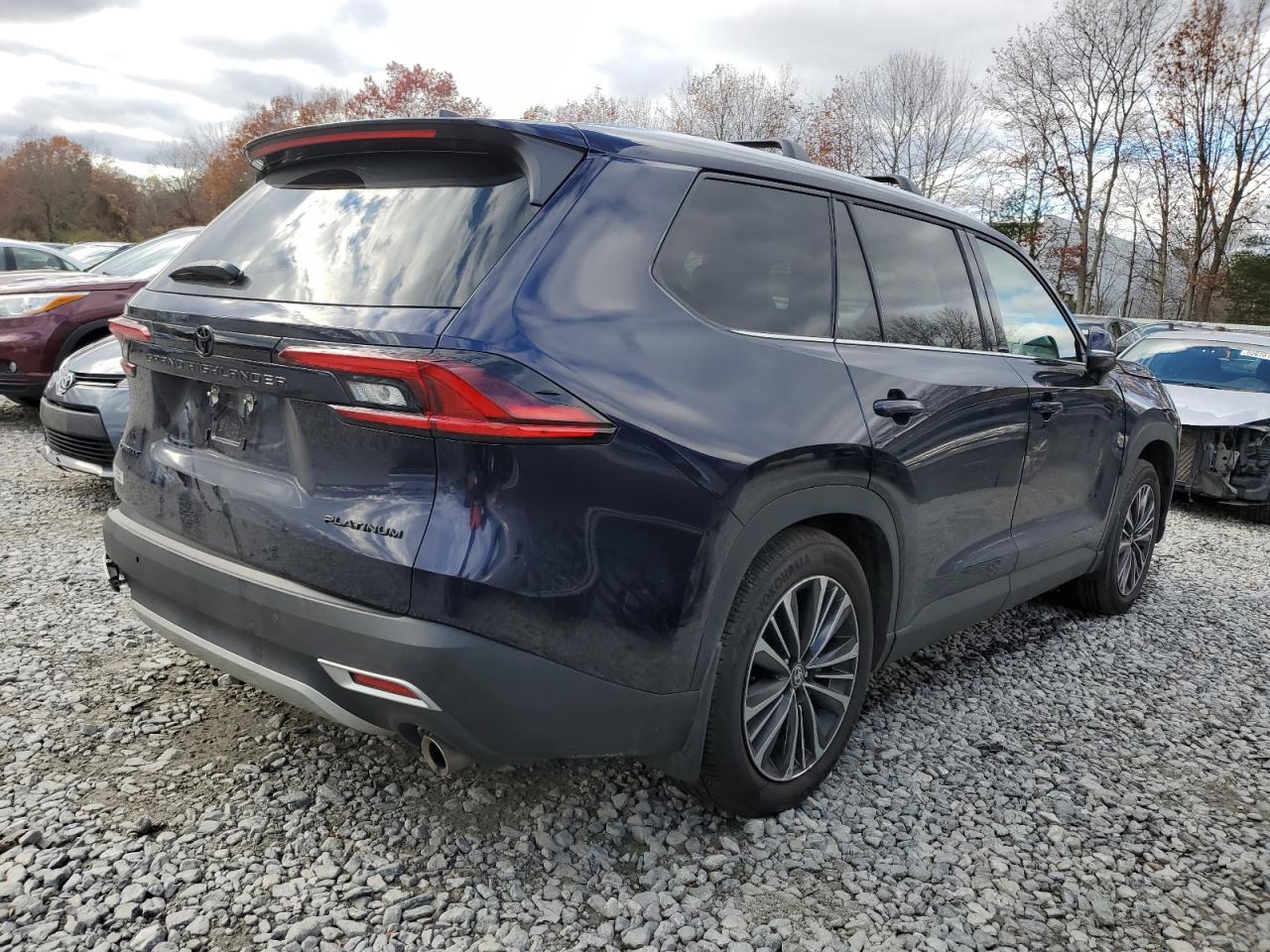 2025 Toyota Grand Highlander Limited - Фото 3