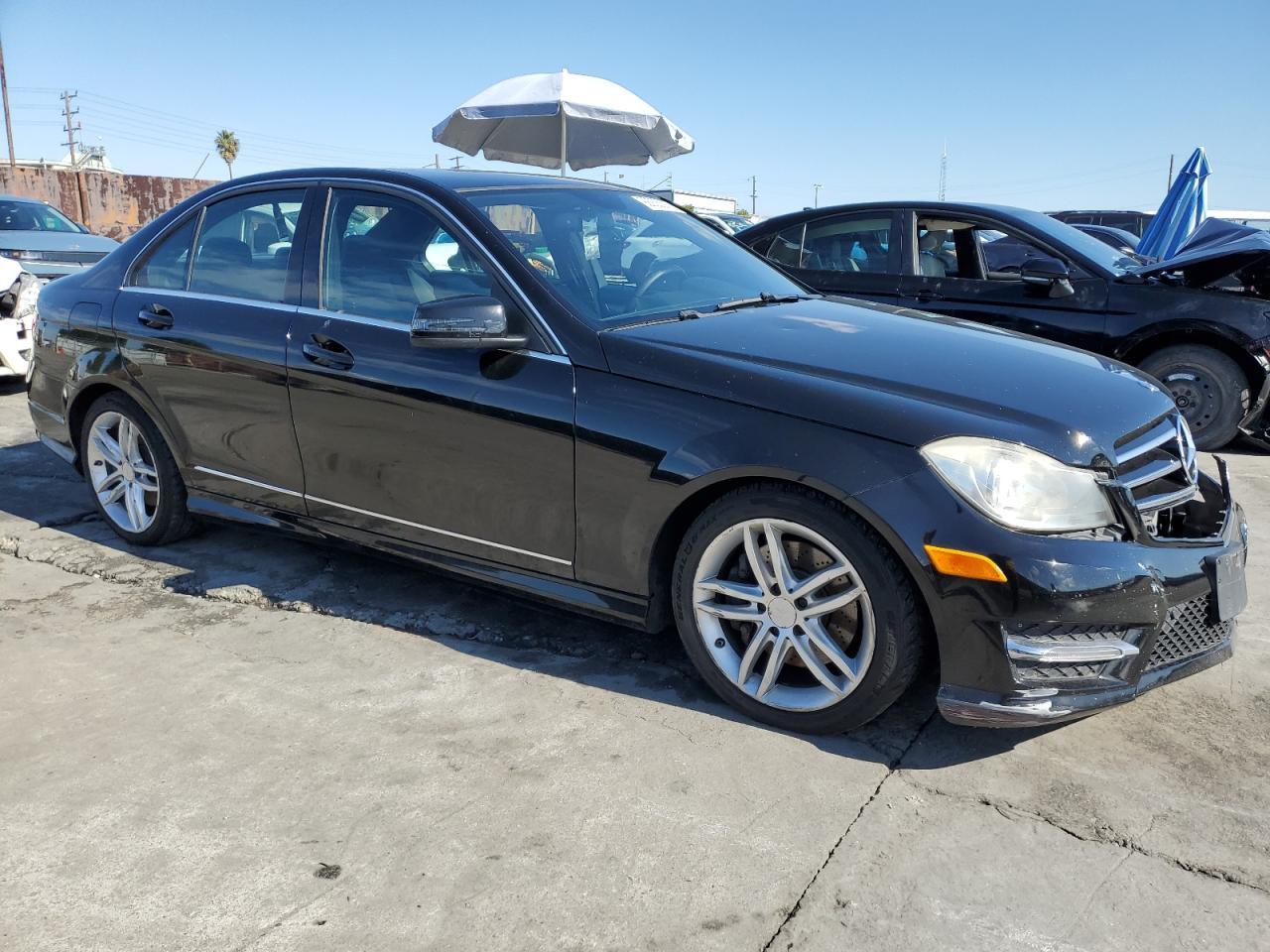 2014 Mercedes-Benz C 300 4Matic - Фото 4