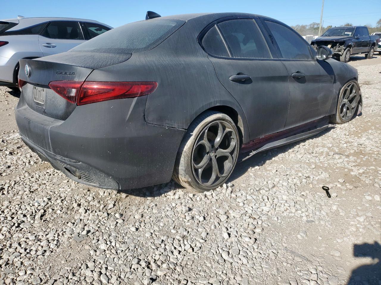 2019 Alfa Romeo Giulia Ti - Фото 3