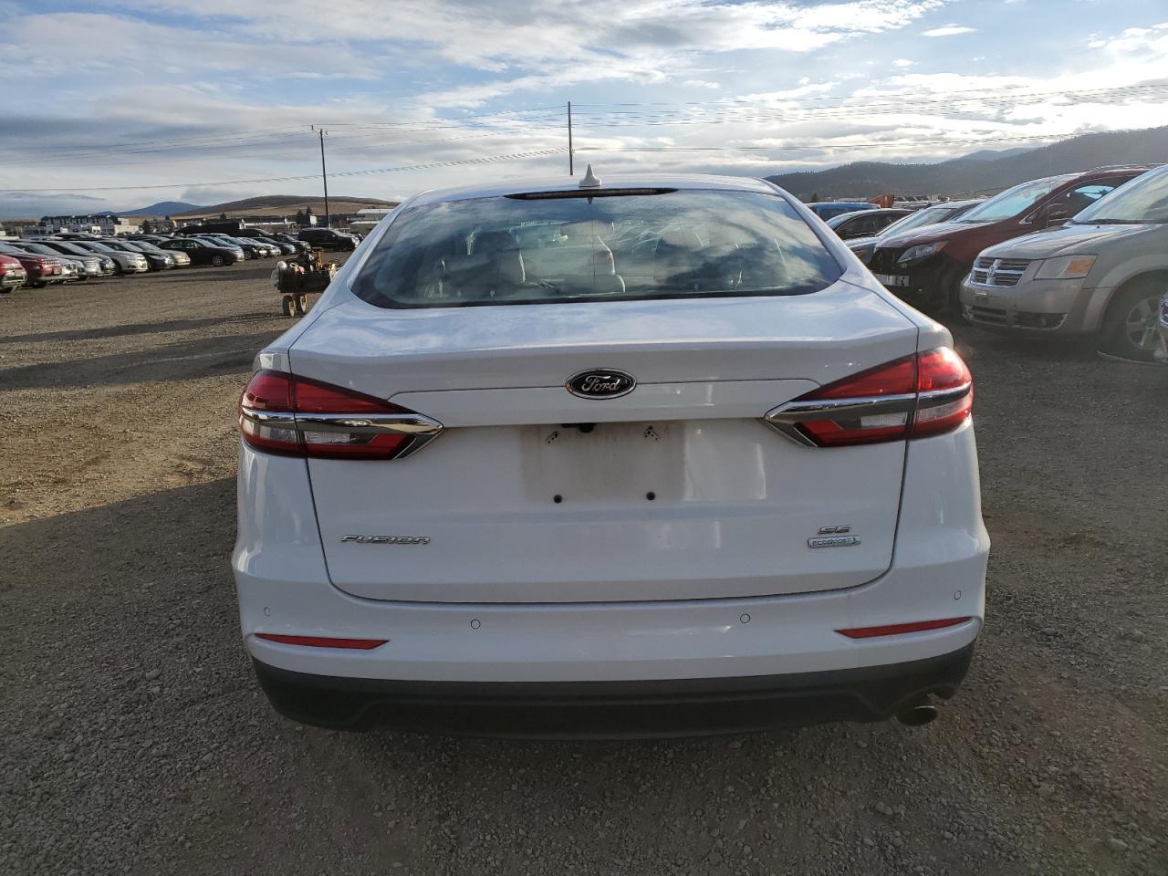 2020 Ford Fusion Se - Фото 6