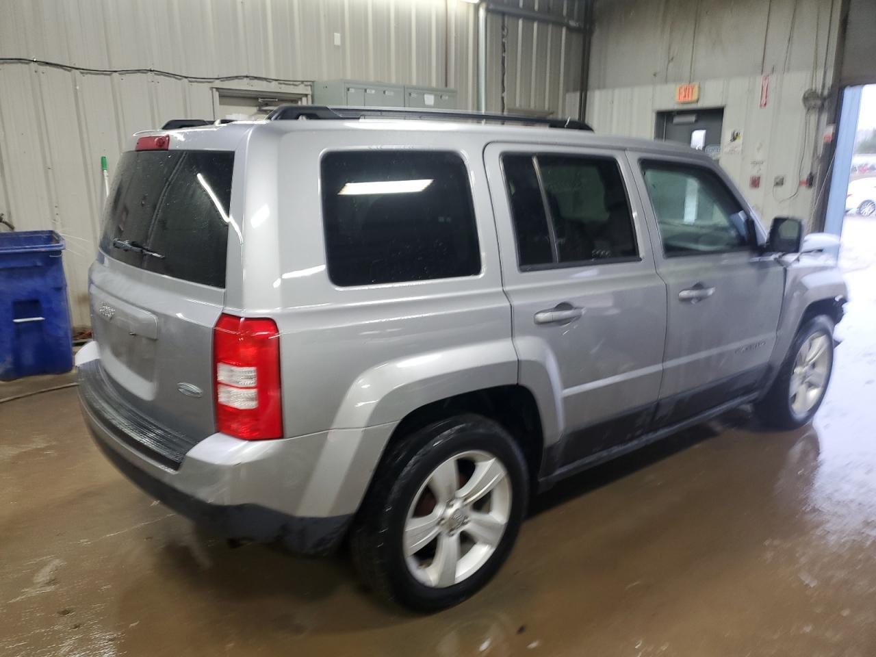 2016 Jeep Patriot Latitude - Фото 3