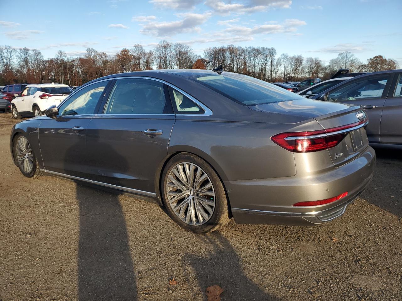 2019 Audi A8 L - Фото 2
