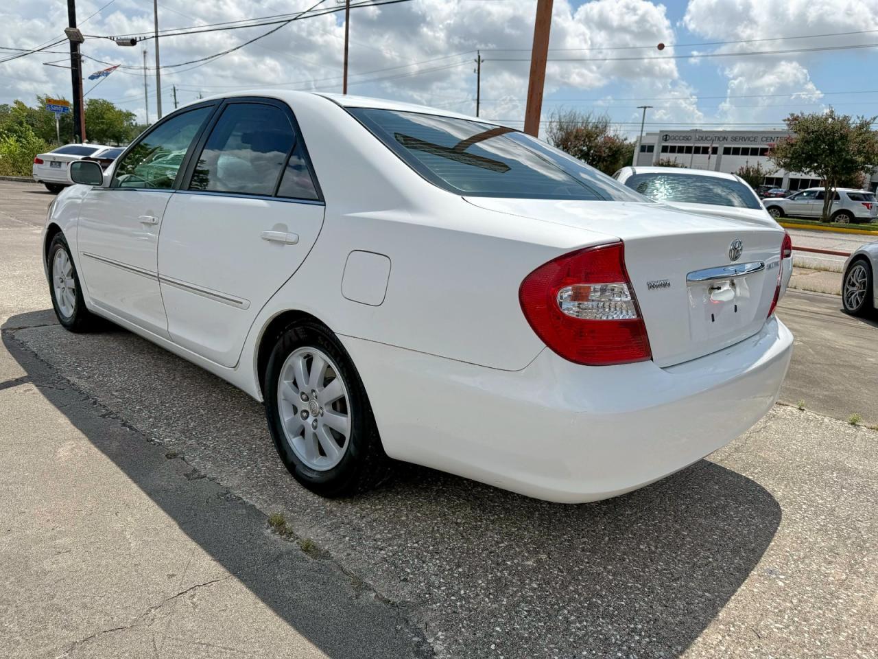 2002 Toyota Camry Le - Фото 3