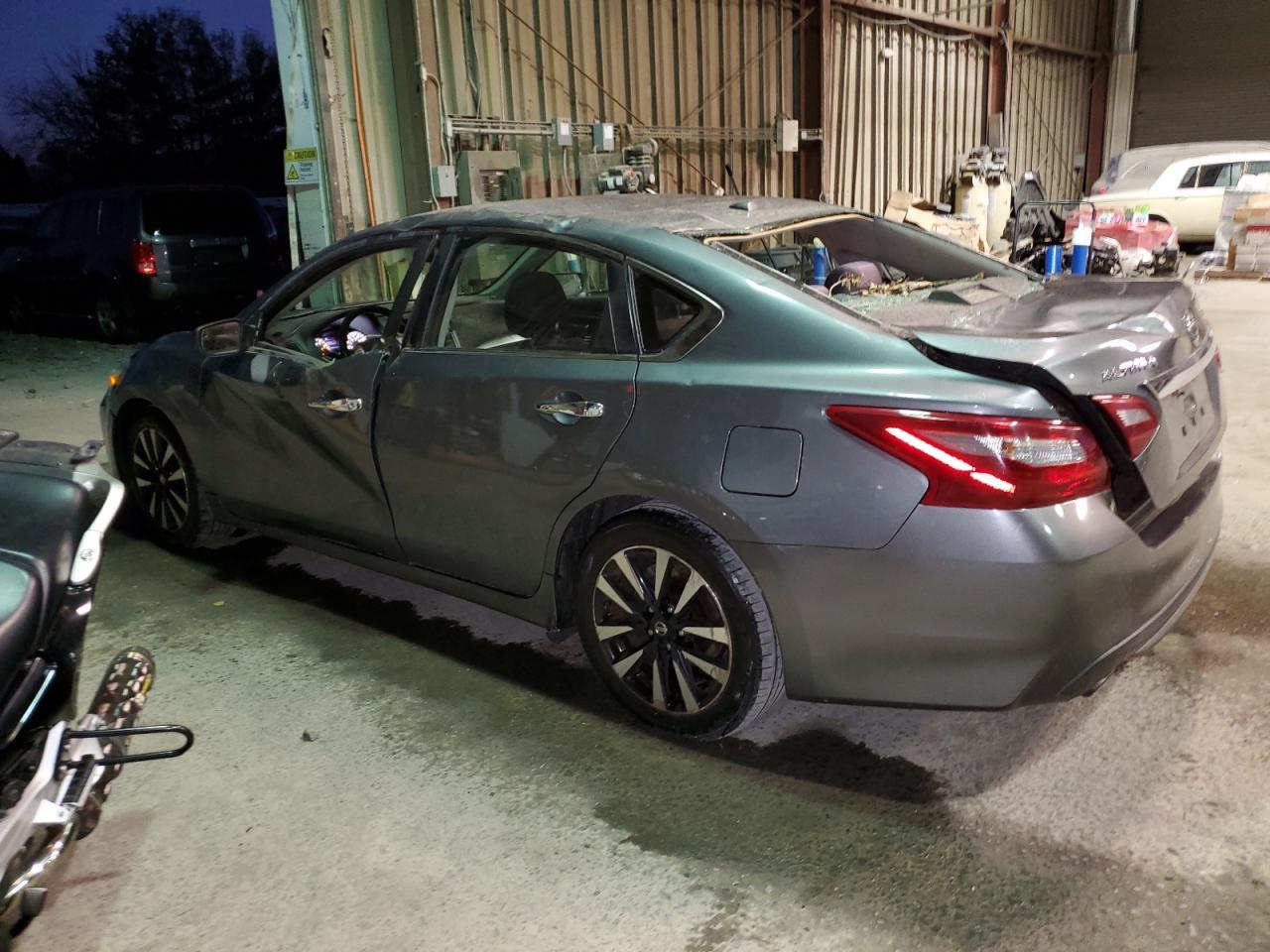 2018 Nissan Altima 2.5 - Image 2