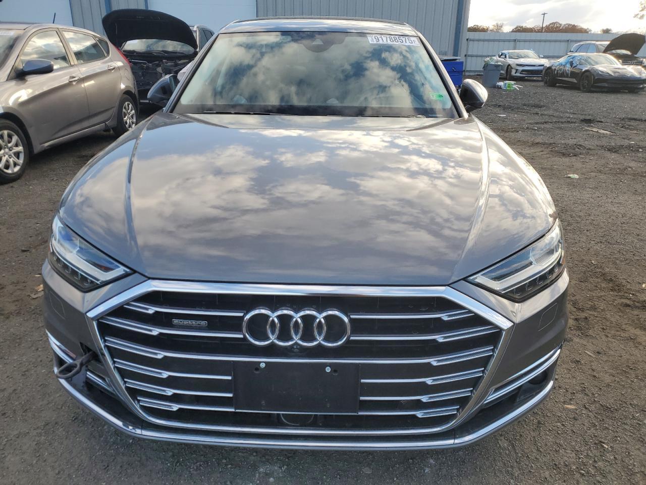 2019 Audi A8 L - Фото 5