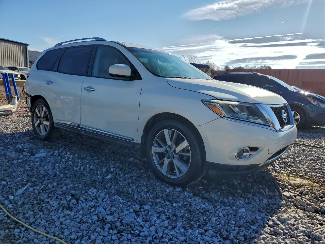 2014 Nissan Pathfinder S - Фото 4