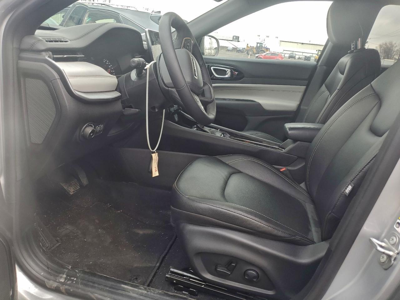 2025 Jeep Compass Limited - Image 7