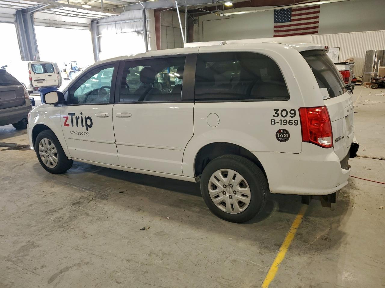 2017 Dodge Grand Caravan Se - Фото 2