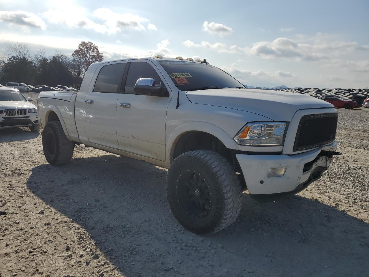 2016 Ram 2500 Laramie - Image 4