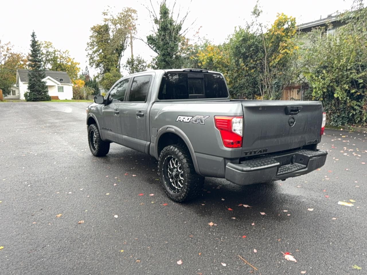 2019 Nissan Titan Sv - Image 3