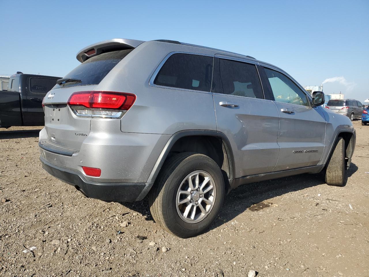 2020 Jeep Grand Cherokee Laredo - Фото 3