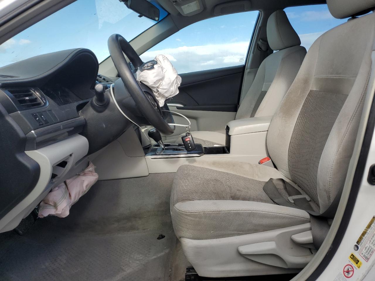 2012 Toyota Camry Hybrid - Image 7