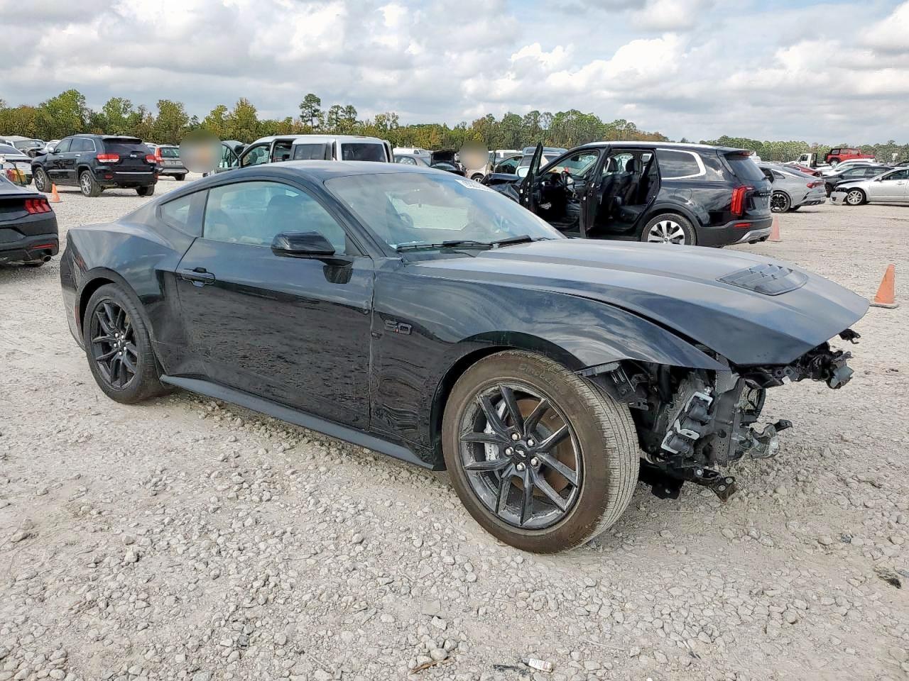 2025 Ford Mustang Gt - Фото 4