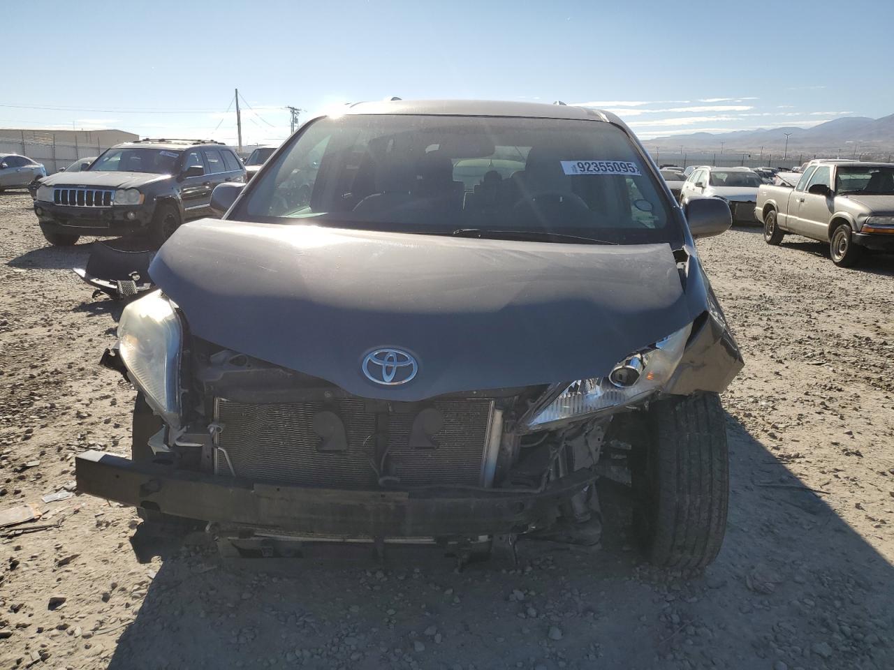 2011 Toyota Sienna Le - Фото 5