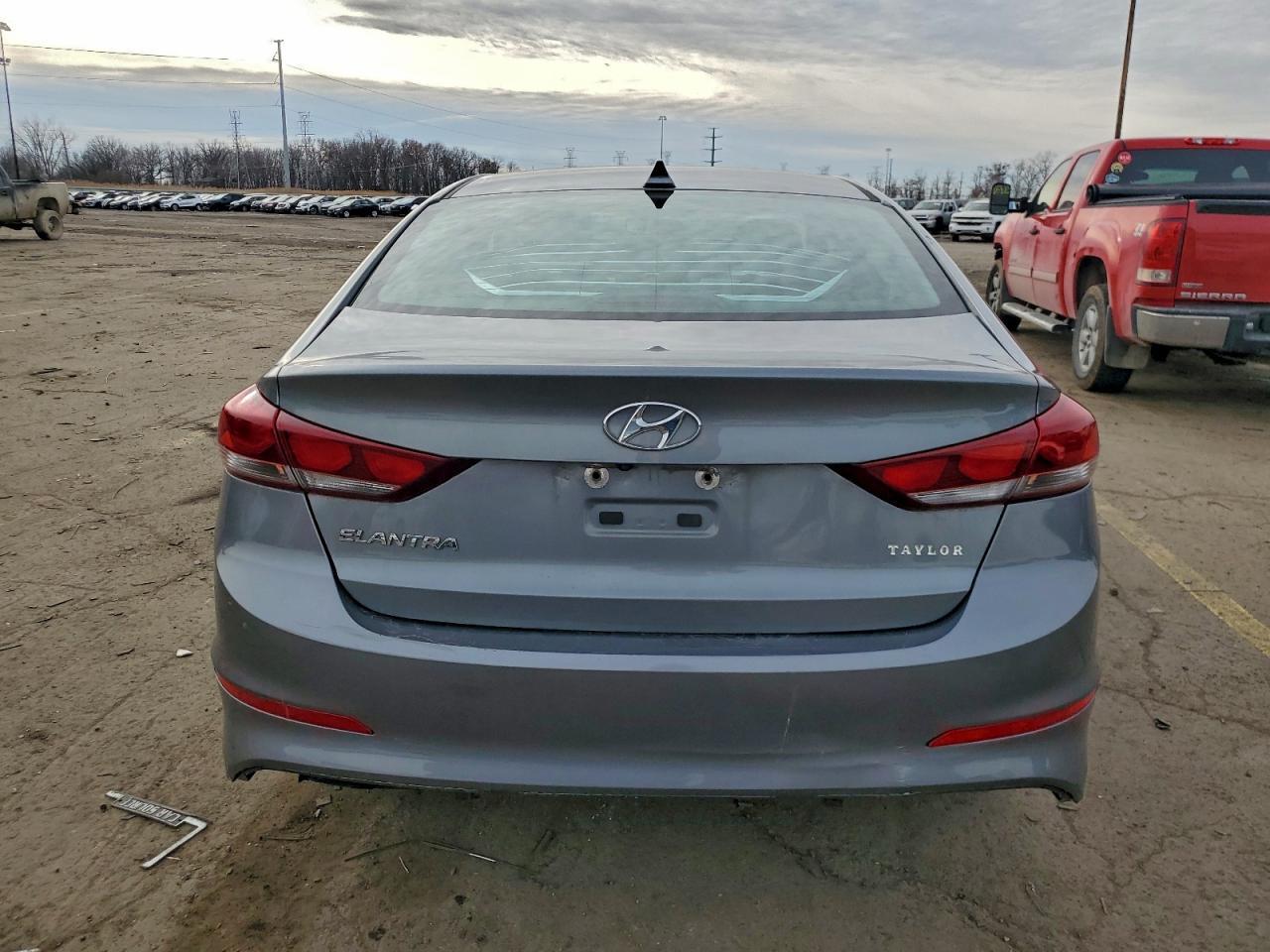 2018 Hyundai Elantra Sel - Фото 6