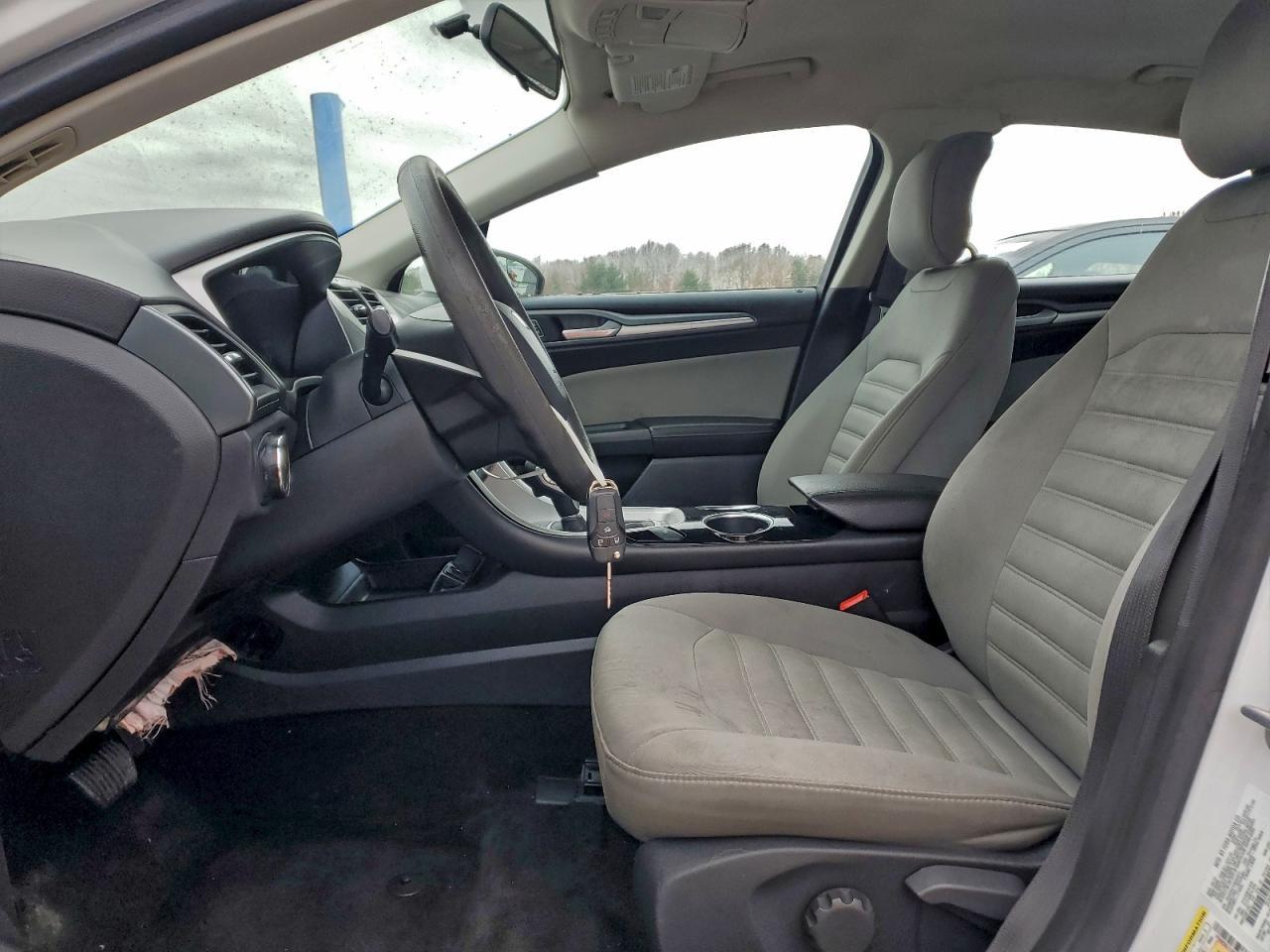 2013 Ford Fusion S - Фото 7