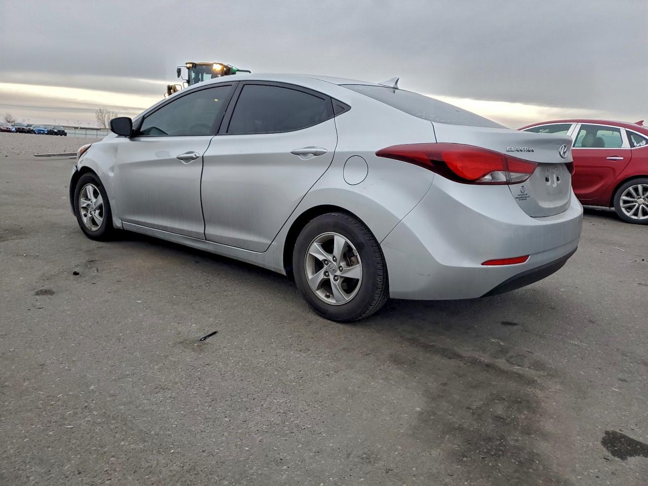 2014 Hyundai Elantra Se - Фото 2
