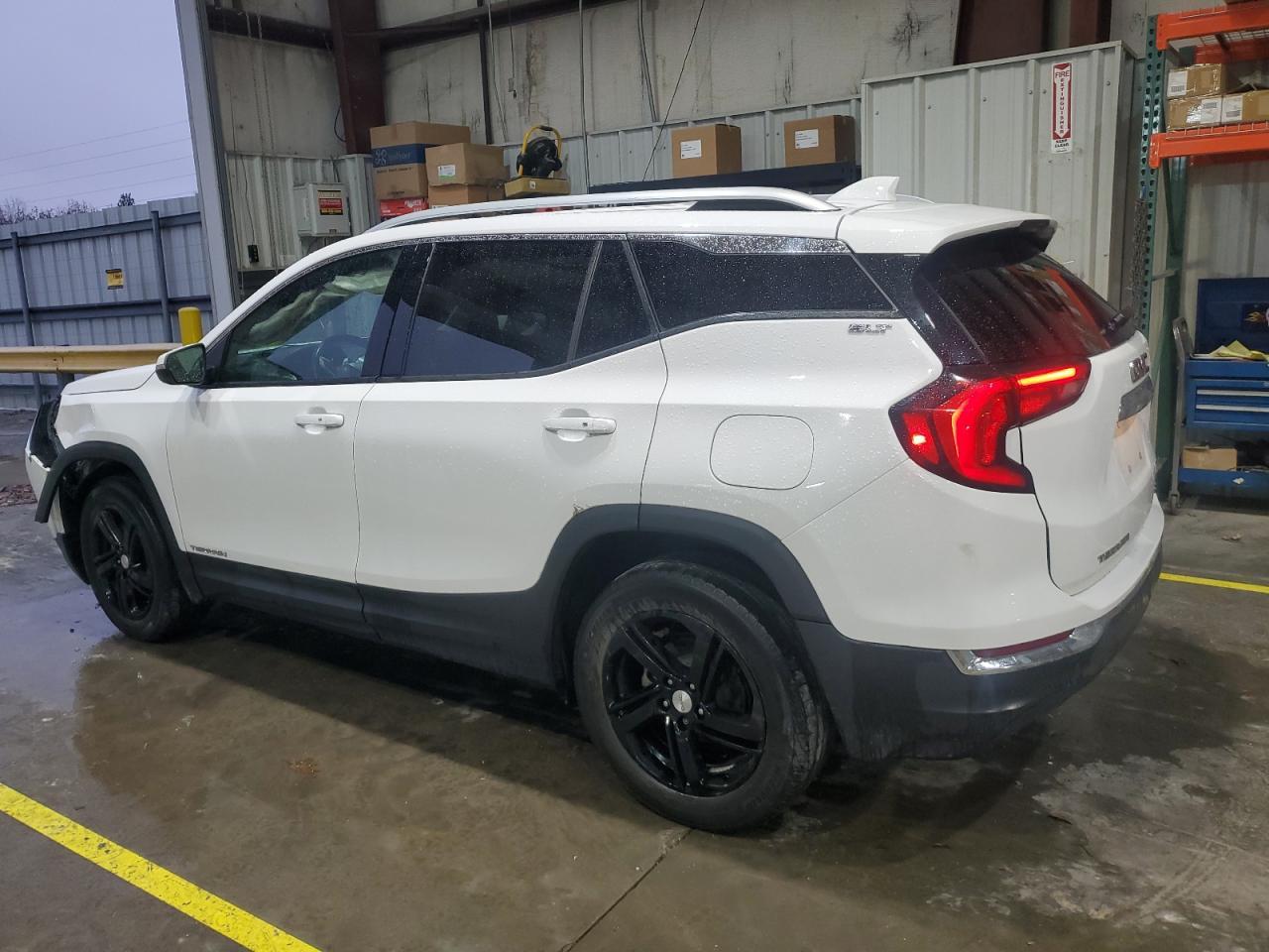 2021 GMC Terrain Slt - Image 2