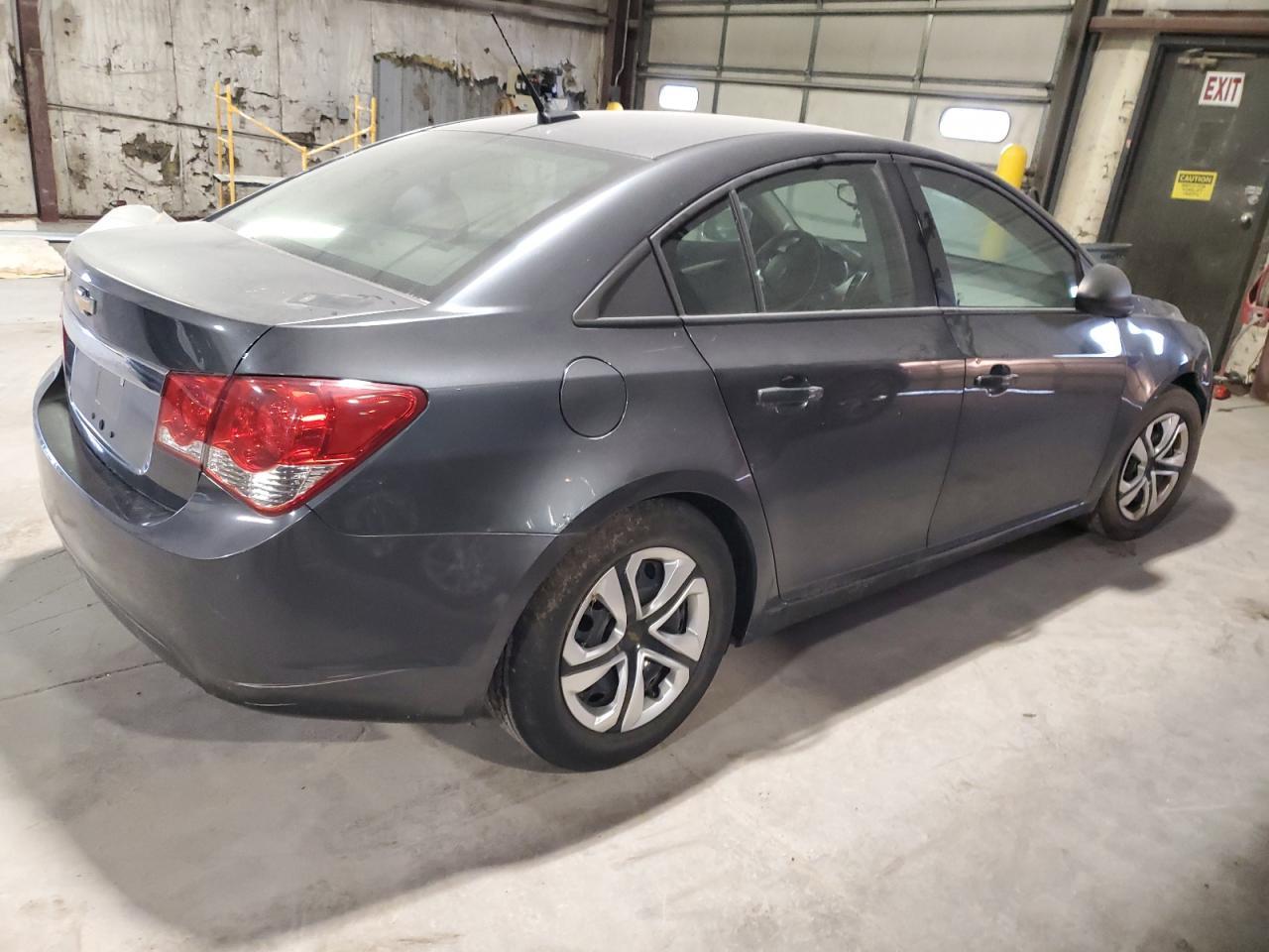 2013 Chevrolet Cruze Ls - Фото 3