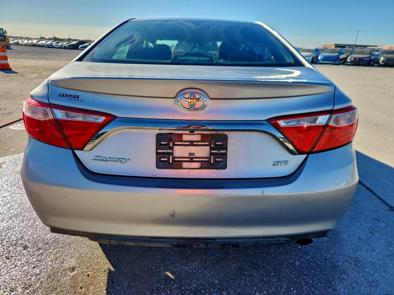 2015 Toyota Camry Se - Фото 6