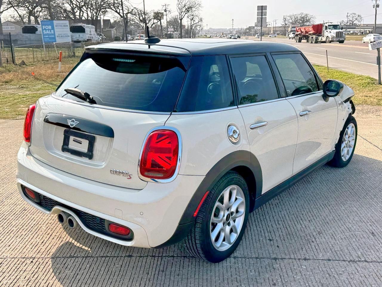 2020 Mini Cooper S - Фото 4